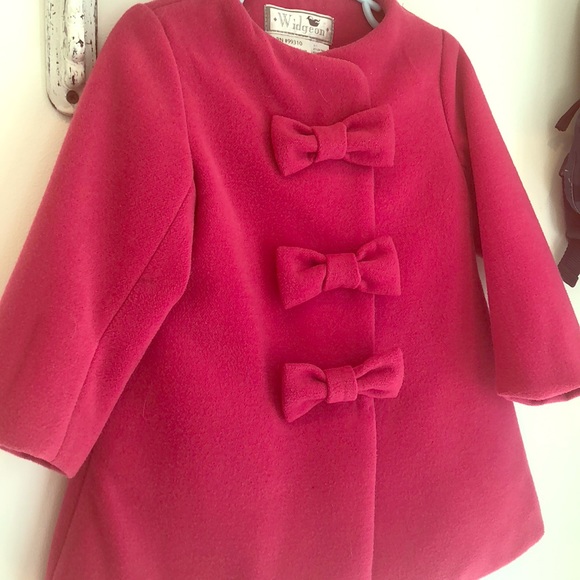 Beautiful dark pink bow button dress coat - Picture 2 of 7